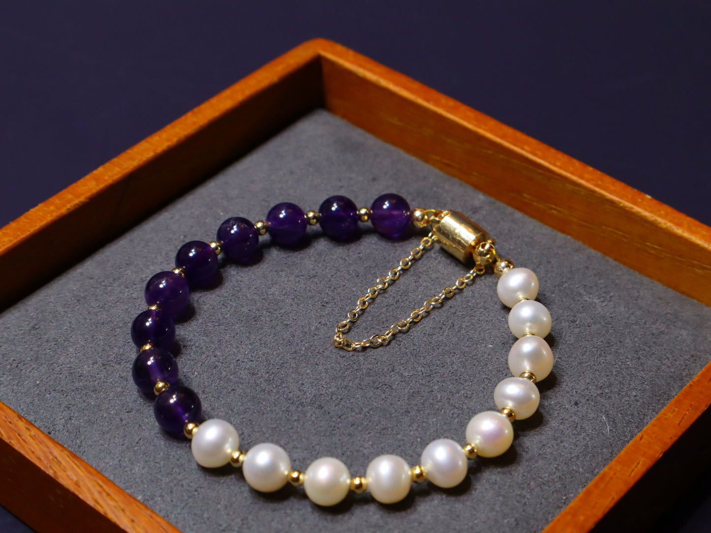 6.0-7.0 mm White Freshwater Pearl and Amethyst Bracelet