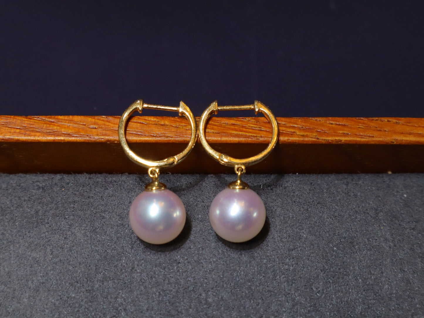 White Akoya AAA Pearl Stud Earrings 18k Yellow Gold 8.0-8.5 mm