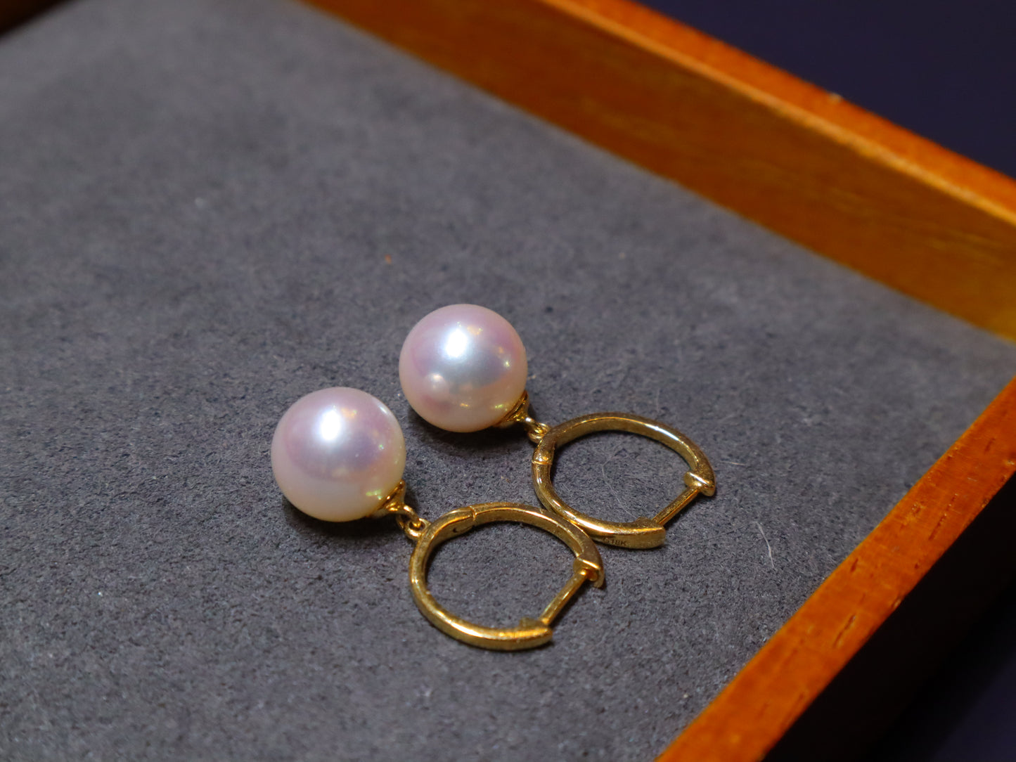 White Akoya AAA Pearl Stud Earrings 18k Yellow Gold 8.0-8.5 mm