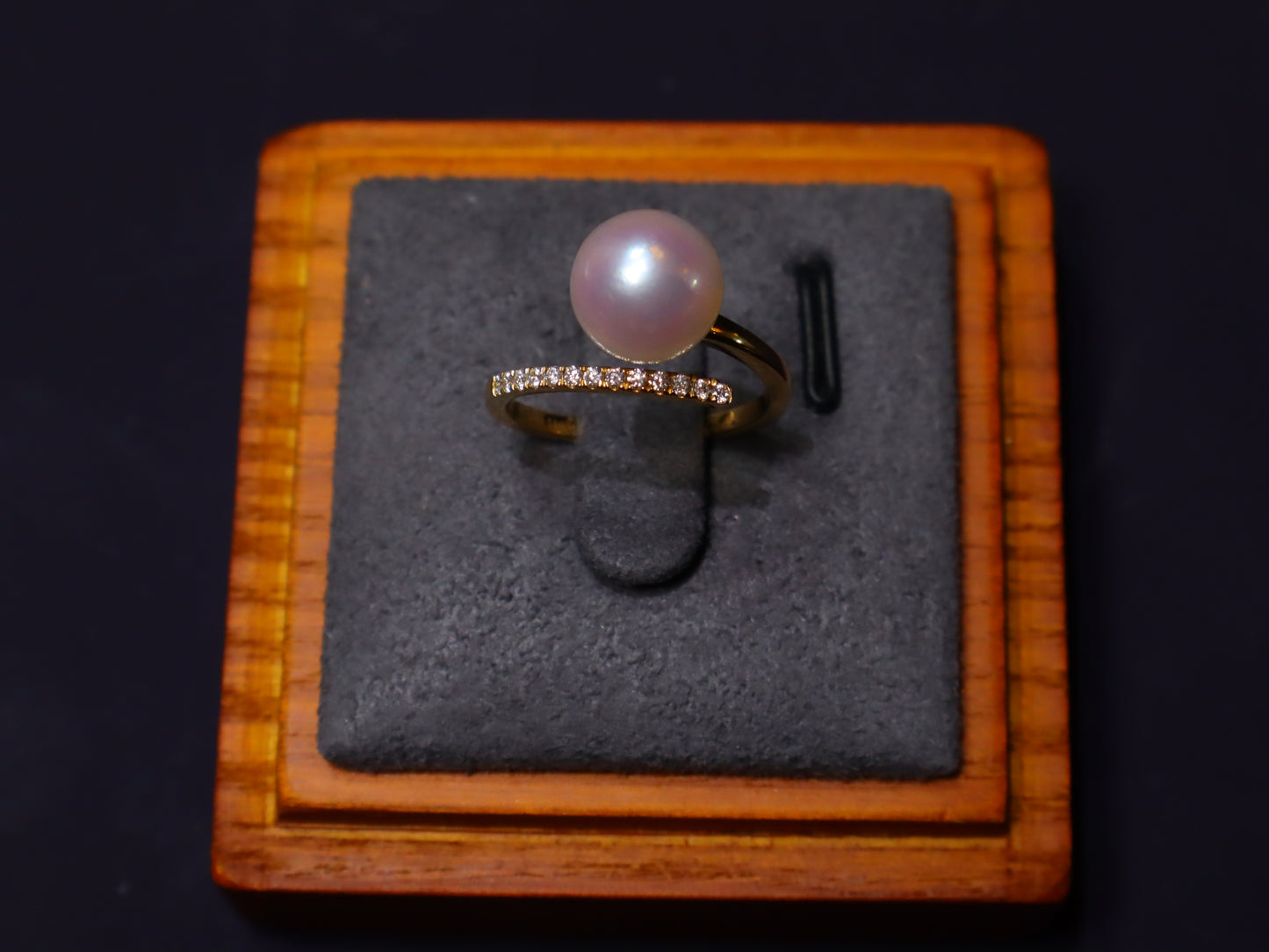 8.5-9mm Akoya Pearl Ring with Diamond