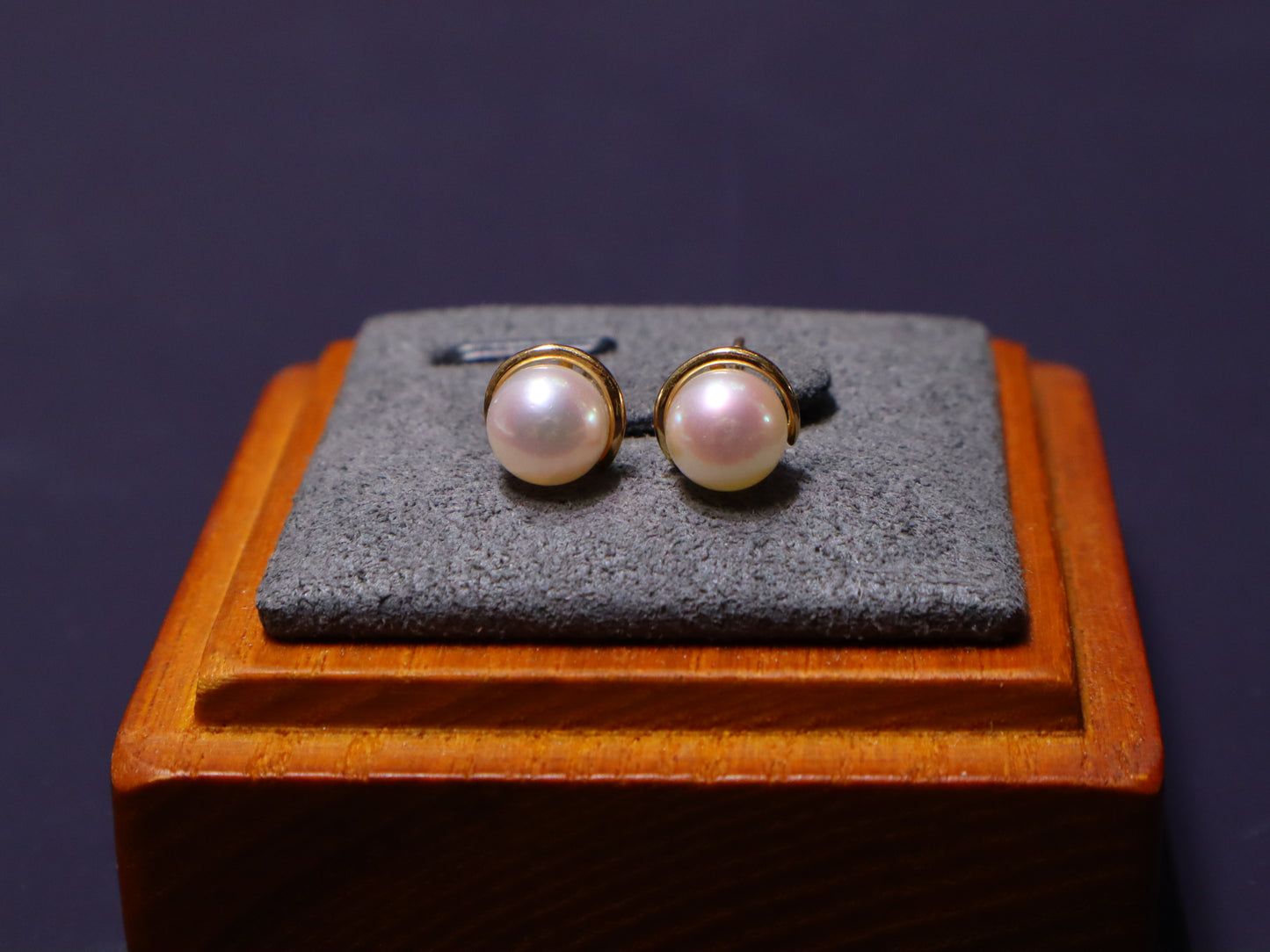 18k 6.5-7mm Akoya Pearl Stud Earrings