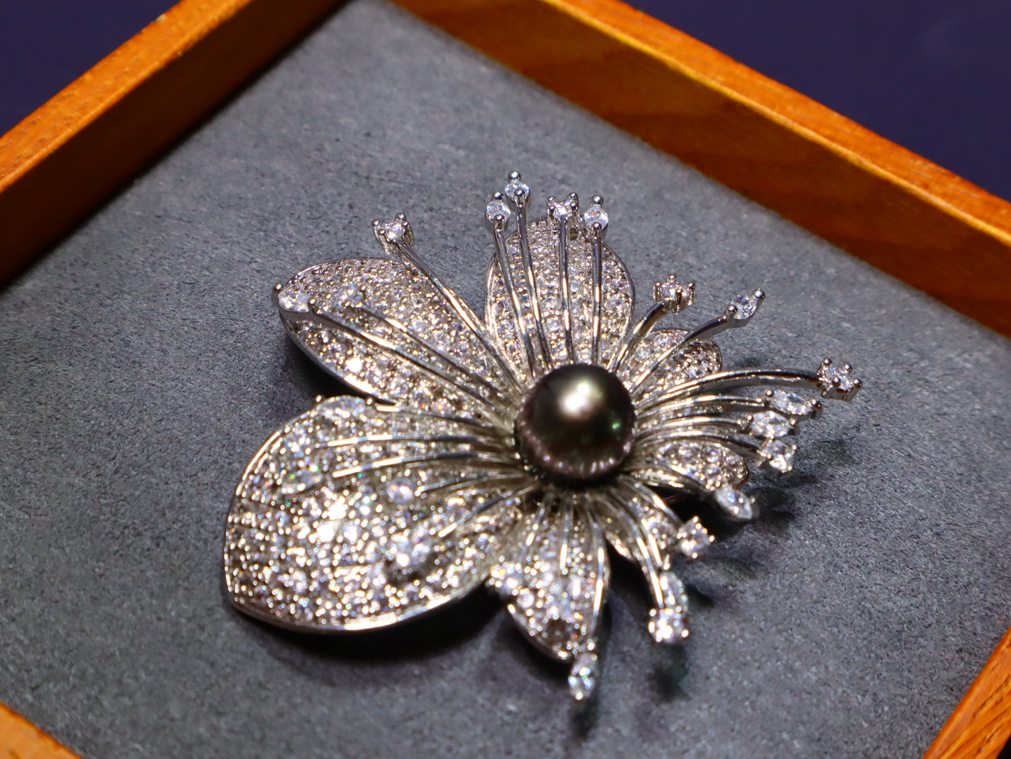 Flower Shape 9-10mm Tahitian Pearl Brooch